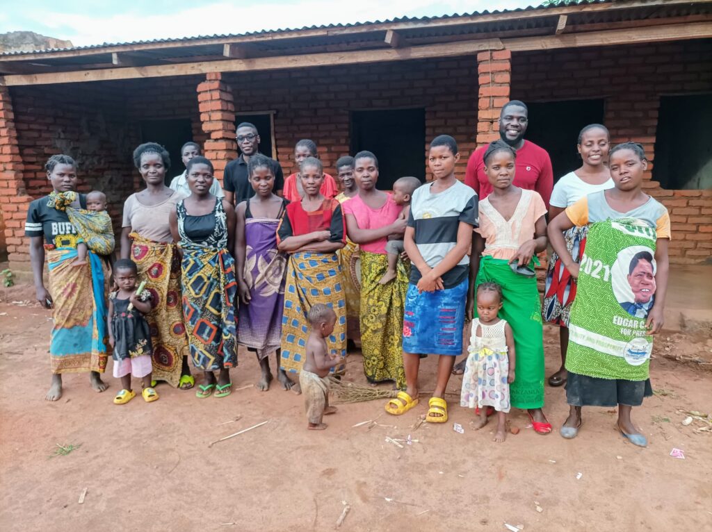 Group of Mothers posing for a picture after the Cooperatives Training in Kuchata Village, Lilongwe